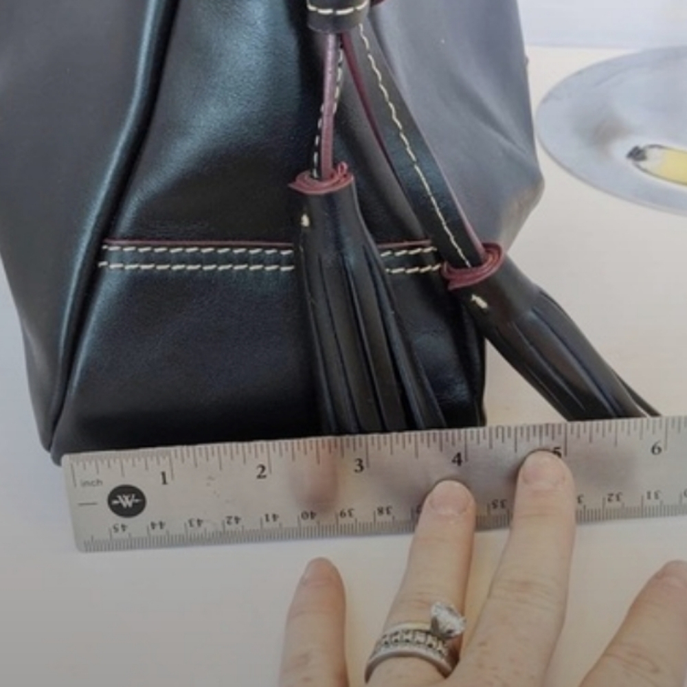 Dooney & Bourke, Black Leather Hobo Shoulder Bag - Picture 7 of 16